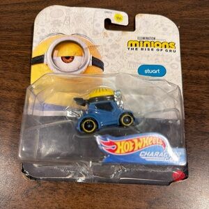 Brand new unopened 2020 Hot Wheels Minions The Rise of Gru Character Cars Stuart